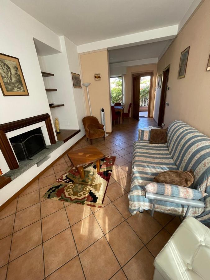 Apartamento La Casa Dei Sogni Intra Exterior foto